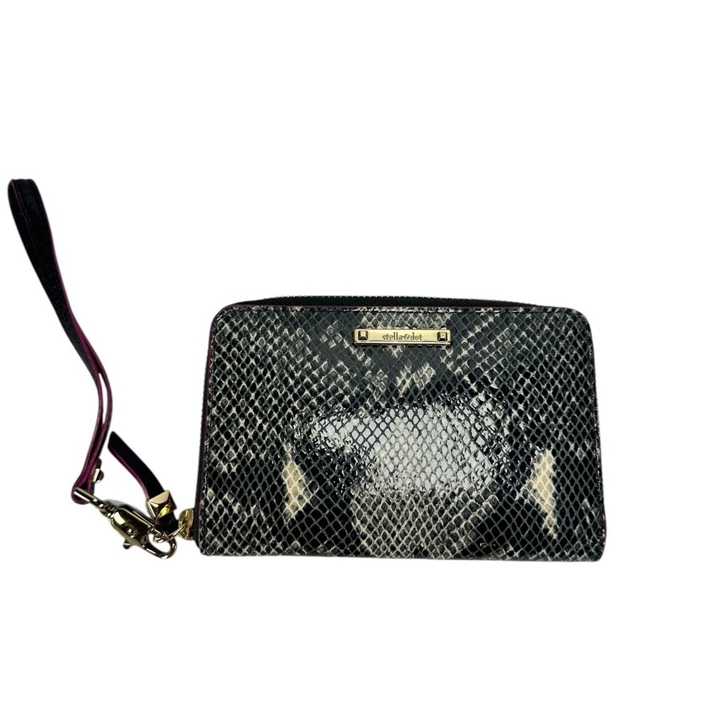 STELLA & DOT faux leather wallet wristlet 6”x 4” snake print
